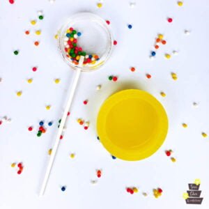 Lollipop shaker maker