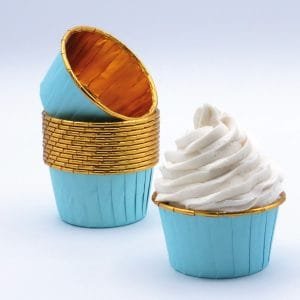 Tacinhas de cupcake azul claro e ouro