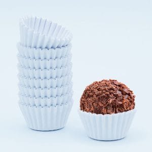 Tacinhas de brigadeiro branco