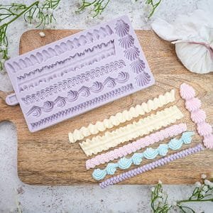 Molde Large Lambeth Borders